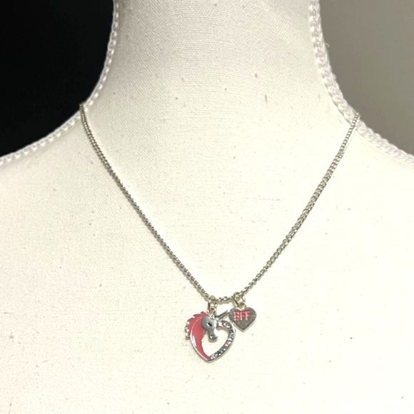 Silver Tone Chain Heart Unicorn BFF Pendants Lobster Claw Clasp 21 Inch Necklace - Picture 3 of 6